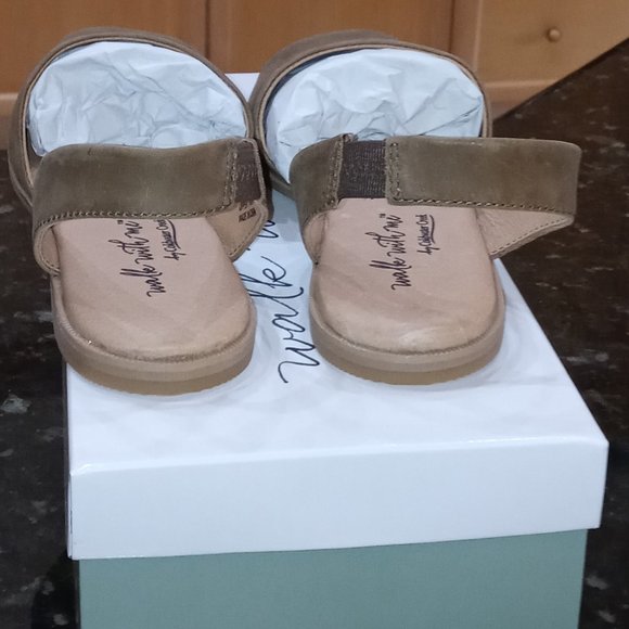 Walk with Love by Coldwater Creek - Picture 2 of 4